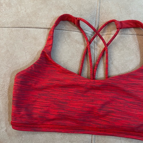Lululemon Sports Bra Free to Be Size 6 - Picture 4 of 11